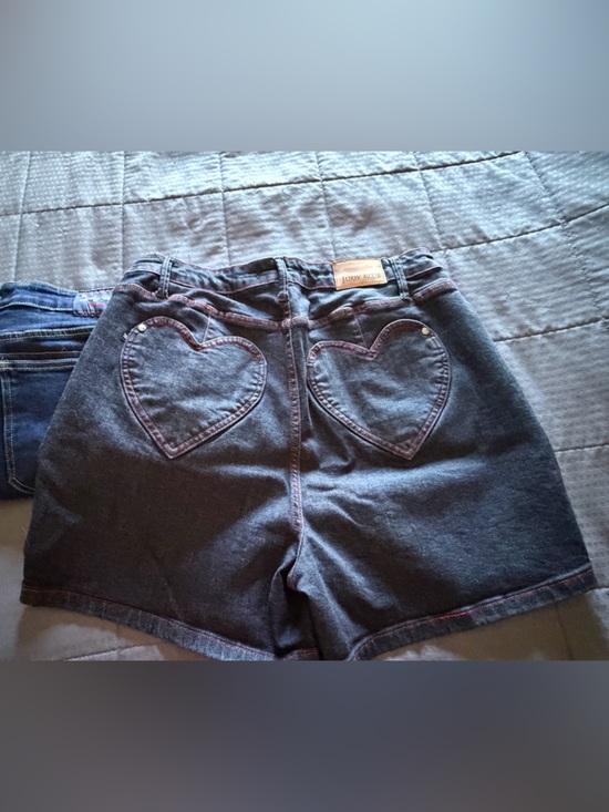 NWOT Two Pairs Women’s Judy Blue Denim Shorts Size 2XL - Picture 8 of 13
